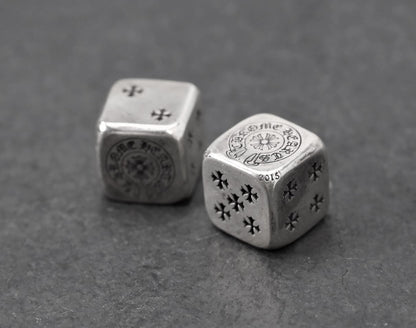 Dice Pair